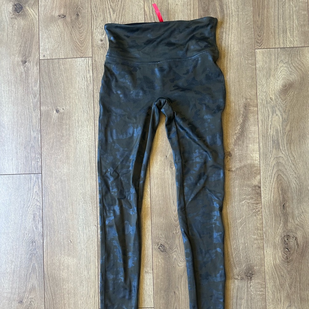 SPANX leggings -NEVER worn